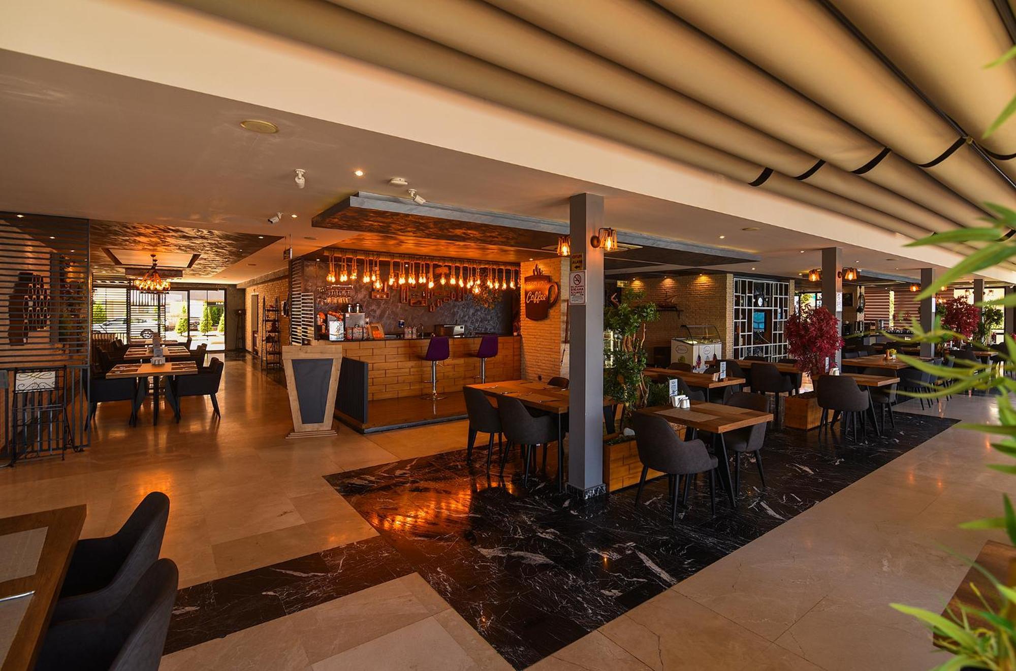 Araklı Royal Comfort Hotel מראה חיצוני תמונה