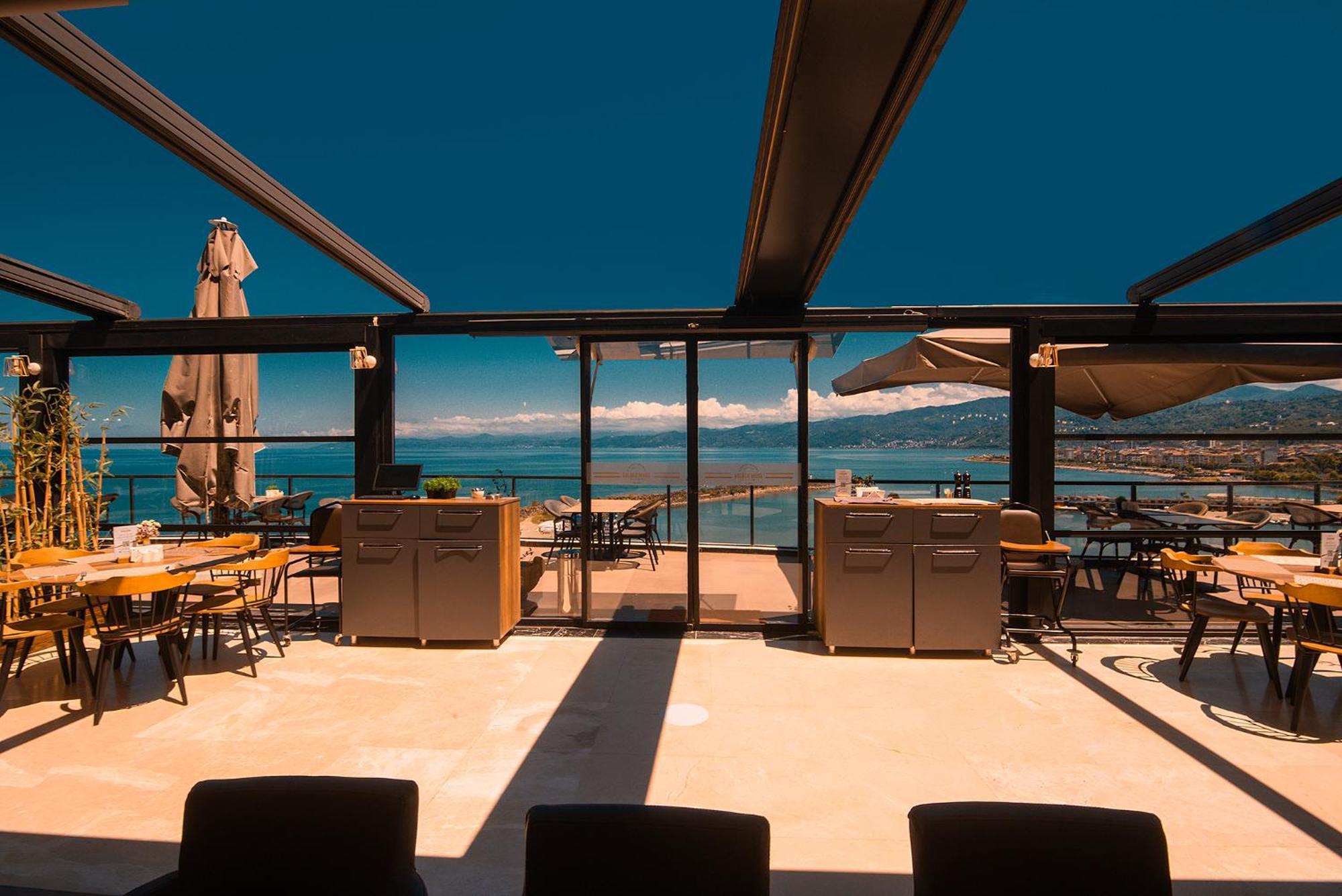 Araklı Royal Comfort Hotel מראה חיצוני תמונה